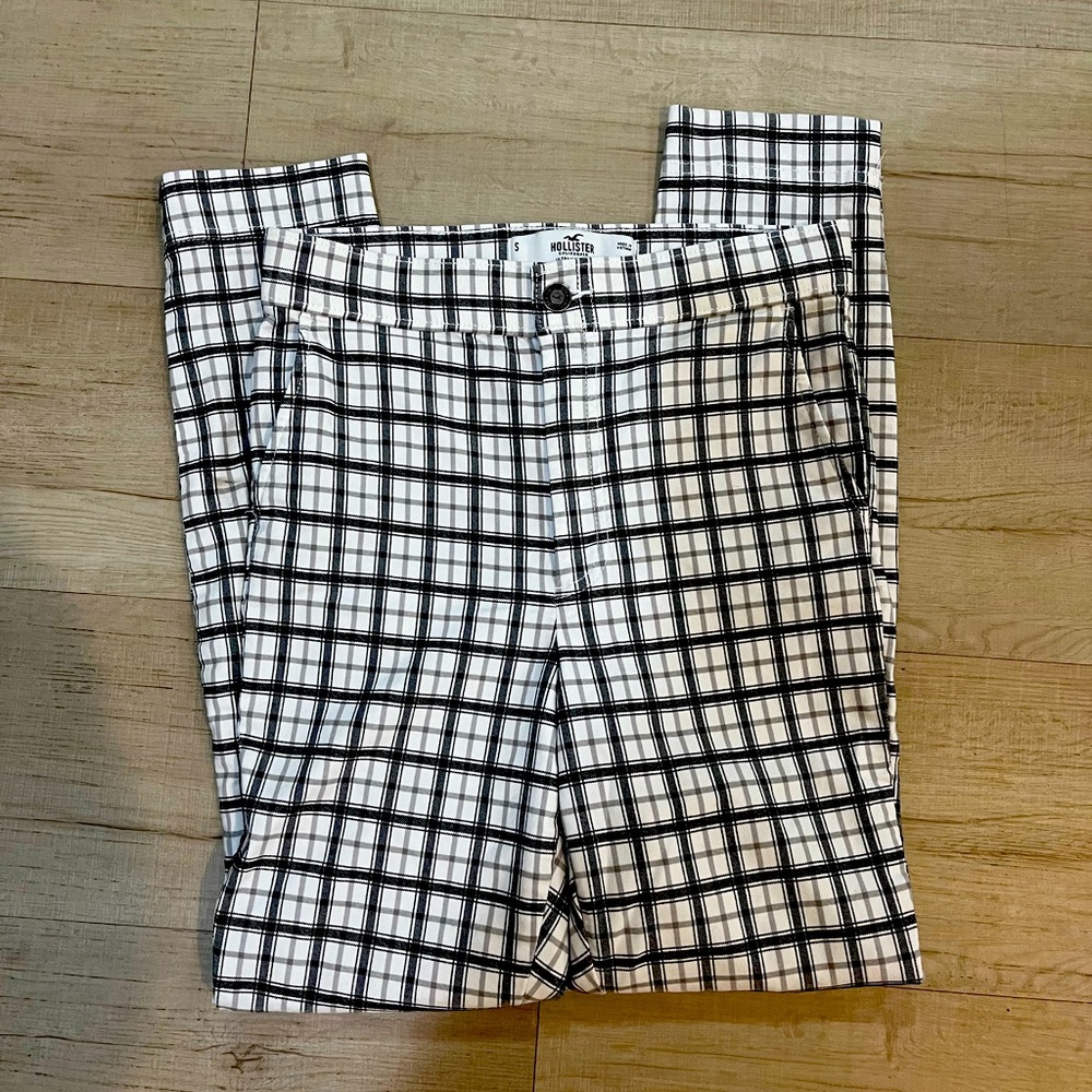 Plaid Hollister Pants !